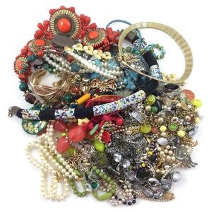 Costume Jewelry 4 lbs Lot Vintage Modern Wearable